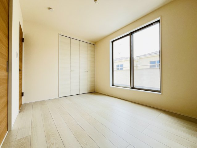 知多市新舞子神田42-1『仲介手数料無料』新築一戸建て・建売の洋室