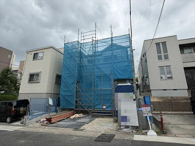 名古屋市緑区黒沢台１丁目の新築一戸建の前面道路含む現地写真