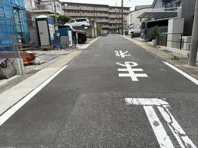 名古屋市緑区黒沢台１丁目の新築一戸建の前面道路含む現地写真