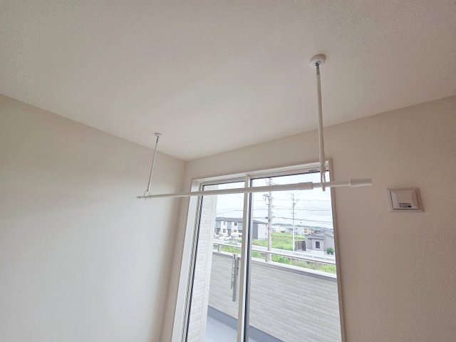 【その他】 | 知多市寺本新町2丁目【仲介手数料0円】 | 室内物干し