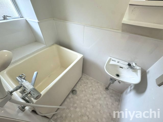 新浜マンションの浴室