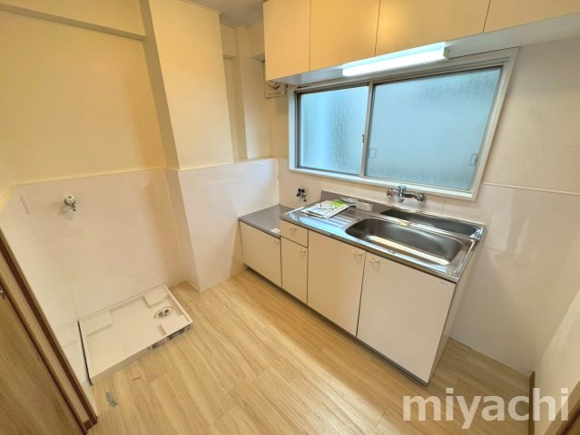 新浜マンションのキッチン