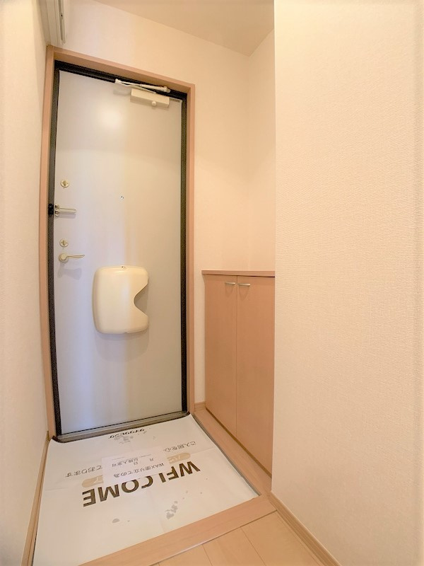 レーベンセイナンの玄関