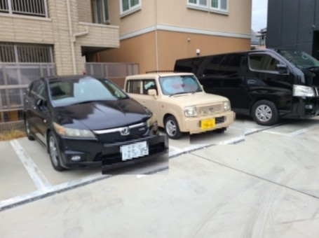 ベルメゾン　新座の駐車場