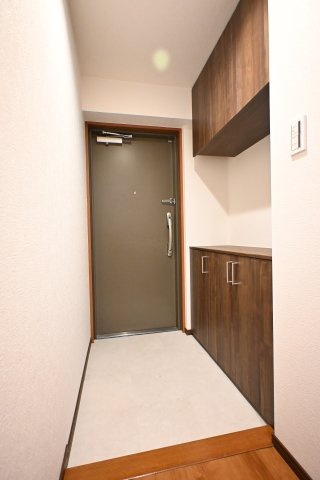 オーベル大和の玄関