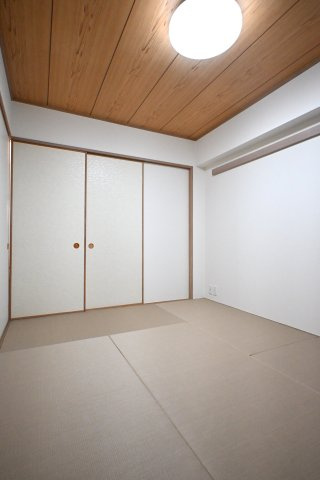 オーベル大和の和室