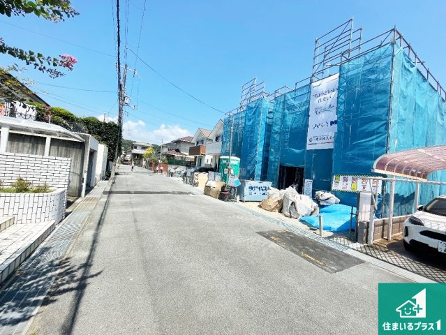 神戸市西区狩場台　第6期　新築一戸建ての前面道路含む現地写真|周辺は落ち着いた街並みの住宅地！子育てがしやすい住環境です！まだ未完成ですが、現地でしかわからない事もございます。是非一度ご覧ください。
