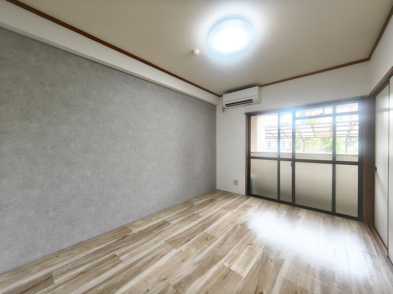 JP岡山医大東の内装