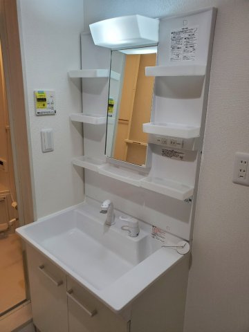 ラガール椎名町の洗面所|独立洗面台