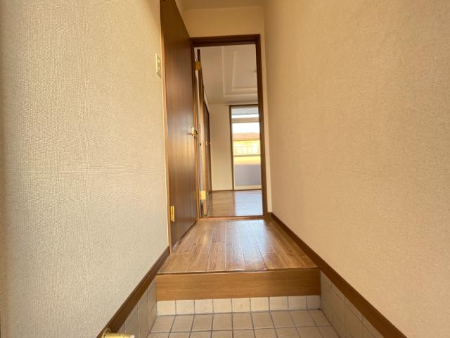 【玄関】 | グランチェスタ | 玄関