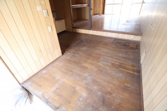 旭東町長屋の子供部屋|子供部屋です