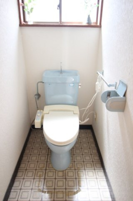 【トイレ】 | 旭東町長屋 | シンプルで使いやすいトイレです