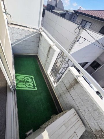 【バルコニー】 | 新保第２レジデンス | バルコニーからの眺めを楽しみながら食事をしませんか