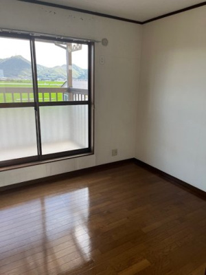 【洋室】 | ひまわりハウス | ゆったりした洋室です
