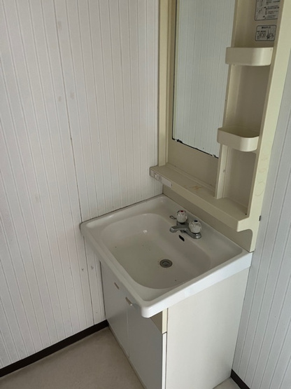 【独立洗面台】 | ひまわりハウス | 朝の身支度には欠かせない独立洗面化粧台