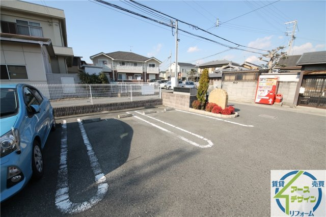 イル・セレーノの駐車場