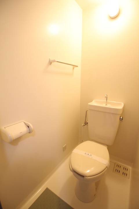 めぞんリベルテⅠのトイレ|シンプルで使いやすいトイレです