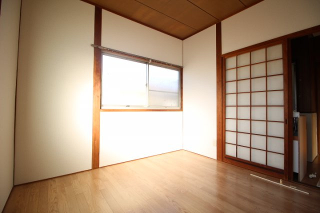 五海貸家の子供部屋|子供のお昼寝に使えるお部屋です