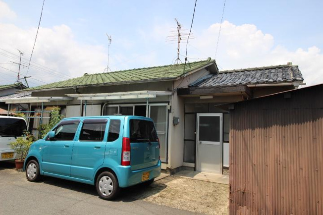 【駐車場】 | 福富東貸家 | 駐車場があります