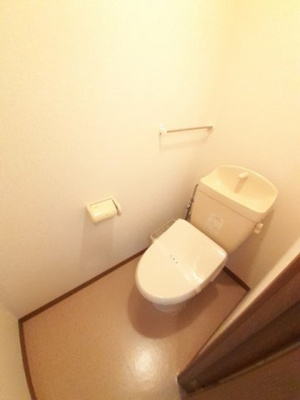 【トイレ】 | メゾン・ド・ミニヨン | 落ち着いた色調のトイレです