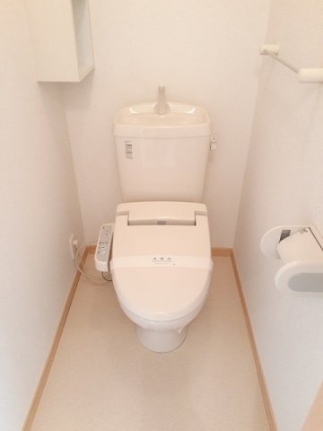 ソレアード　ノイのトイレ|落ち着いたトイレです
