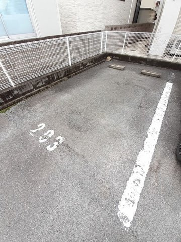 ＮＡＧＡＯＫＡ１９９７の駐車場|駐車場があります
