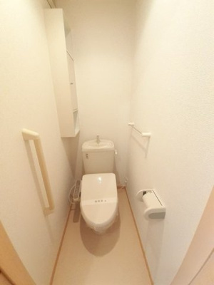【トイレ】 | プリムローズ白石 | 落ち着いた色調のトイレです