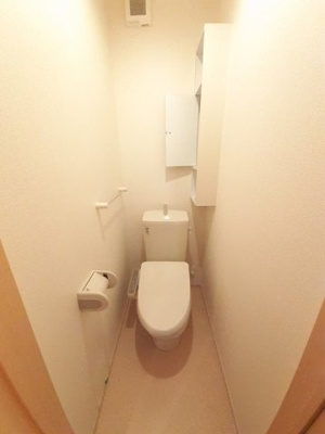 【トイレ】 | ひまわり | ゆったりとした空間のトイレです