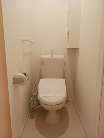 【トイレ】 | グランド・ルミエール湊 | コンパクトで使いやすいトイレです