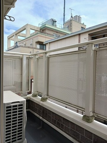 【バルコニー】 | エンジェル　Ａ | 暖かな日差しのふりそそぐバルコニー