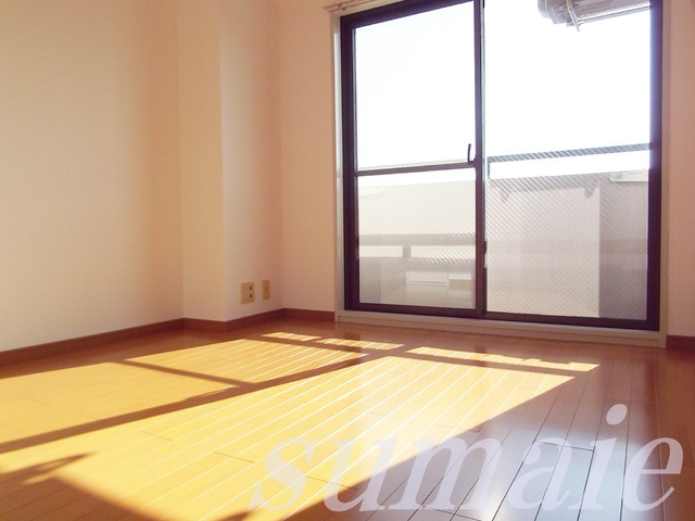 栗生ハイツの寝室|暖かな日差しが差し込みます！