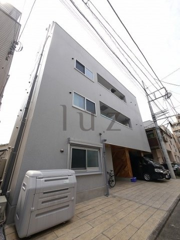 ランドブルーの外観