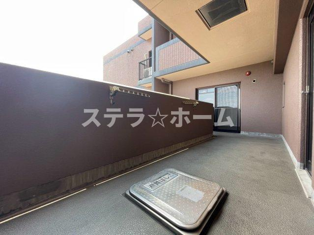 アービング鶴見緑地公園のバルコニー|開放的で明るい空間を演出してくれるバルコニーです