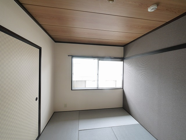 坂本ハイツAの和室