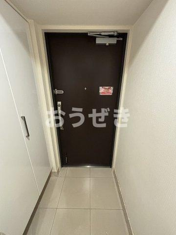 ハートビートベース横濱根岸の玄関