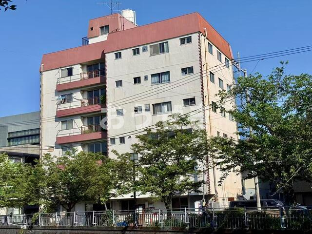 通町マンションのエントランス