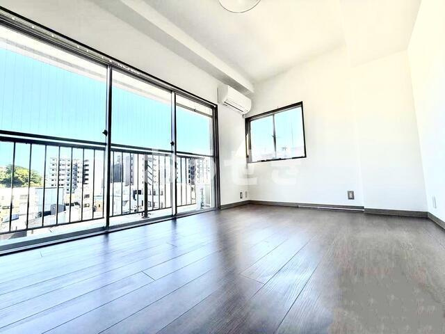 通町マンションの居間・リビング