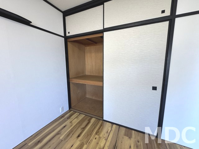 徳島市上助任町蛭子の賃貸マンションの収納