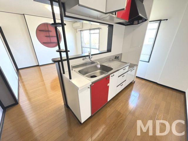 徳島市上助任町蛭子の賃貸マンションのキッチン