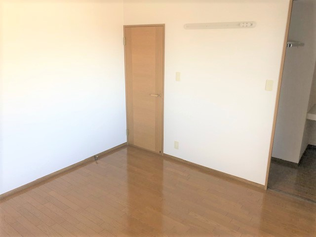バティール西小森野B棟の洋室|コンパクトで使いやすい洋室です