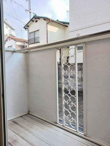 【バルコニー】 | エクセレントＡ | バルコニーからの眺めを楽しみながら食事をしませんか