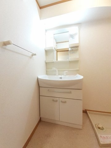 【洗面所】 | セレッソ | ゆったりとスペースのある洗面所
