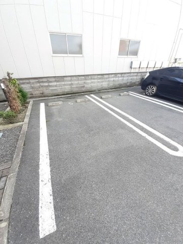 リット万富　Ｂの駐車場|駐車場があります