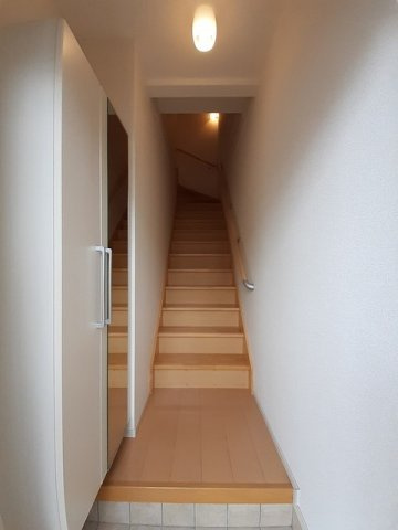 【玄関】 | リバーサイド | ゆったりとした玄関です