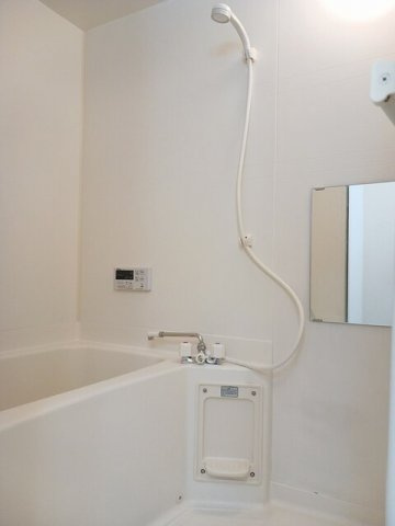 メゾン長船Ｂの浴室|コンパクトで使いやすいお風呂です