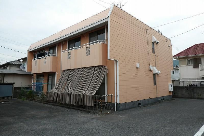 コーポラス円山A棟の外観