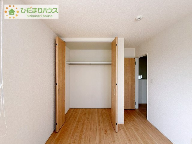 【収納】 | 取手市ゆめみ野5丁目　中古戸建 | ハンガーパイプ付でお洋服の出し入れもラクラク