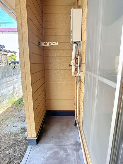 ヒューマンズライフ西市のバルコニー