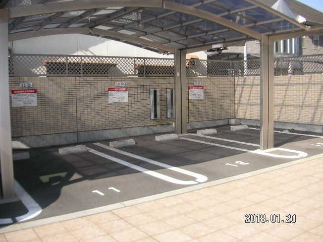 福富グリーンマンションの駐車場
