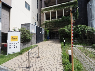 【エントランス】 | ジュネーゼ大阪城南 | 落ち着いたエントランスです